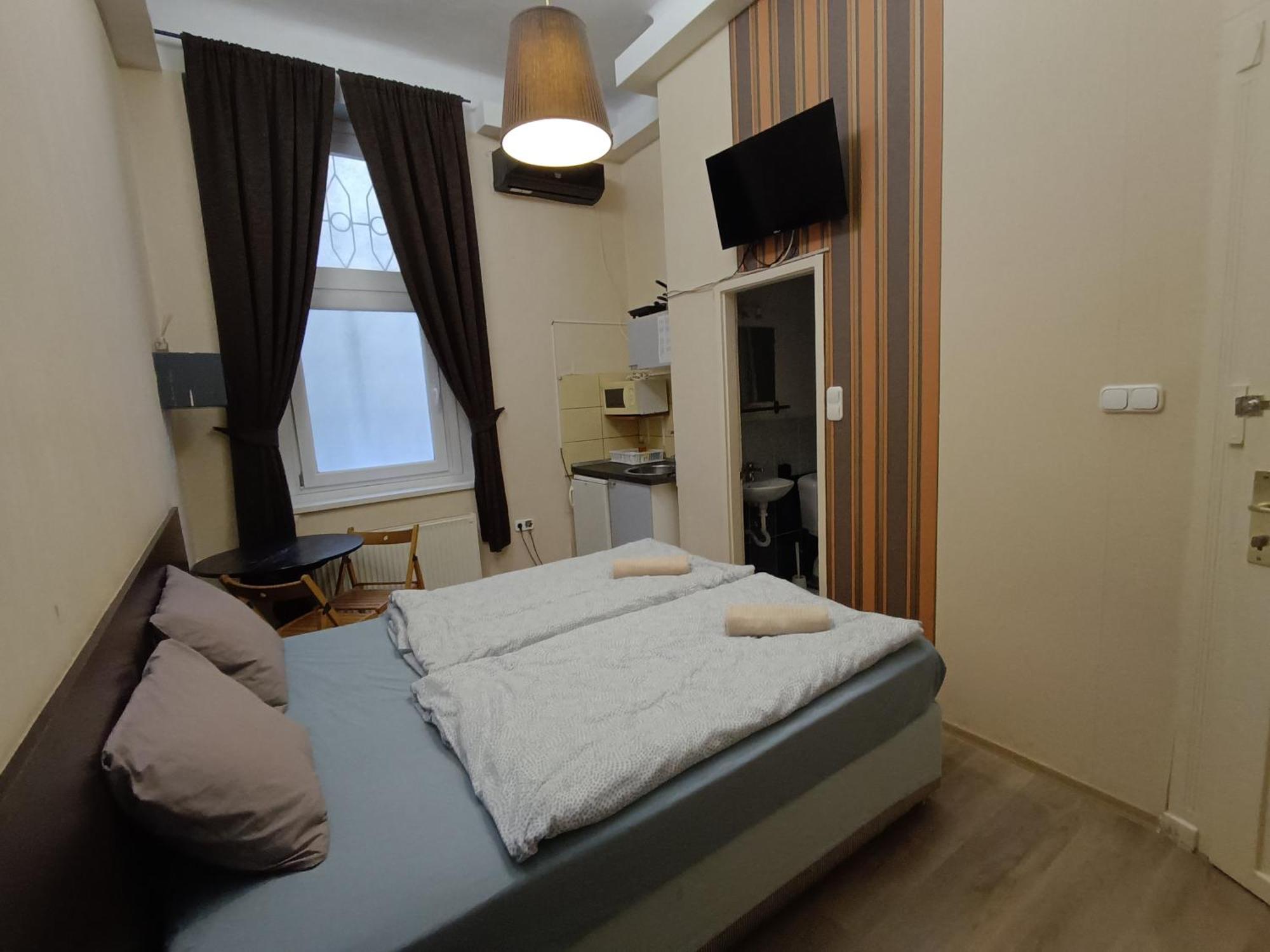 ลิคเท่นสไตน์ อพาร์ตเมนต์ บูดาเปสต์ Apartment ภายนอก รูปภาพ