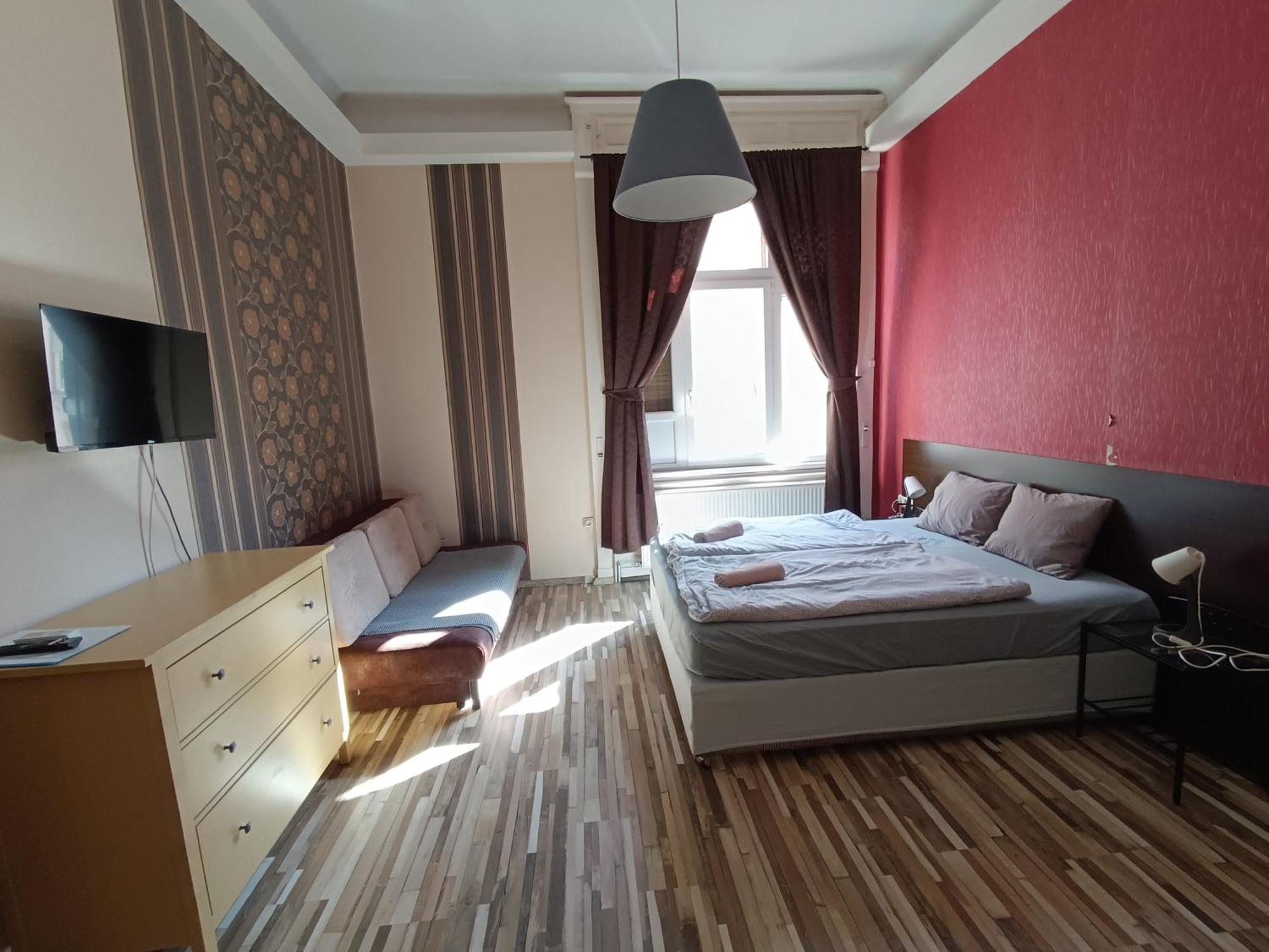 ลิคเท่นสไตน์ อพาร์ตเมนต์ บูดาเปสต์ Apartment ภายนอก รูปภาพ