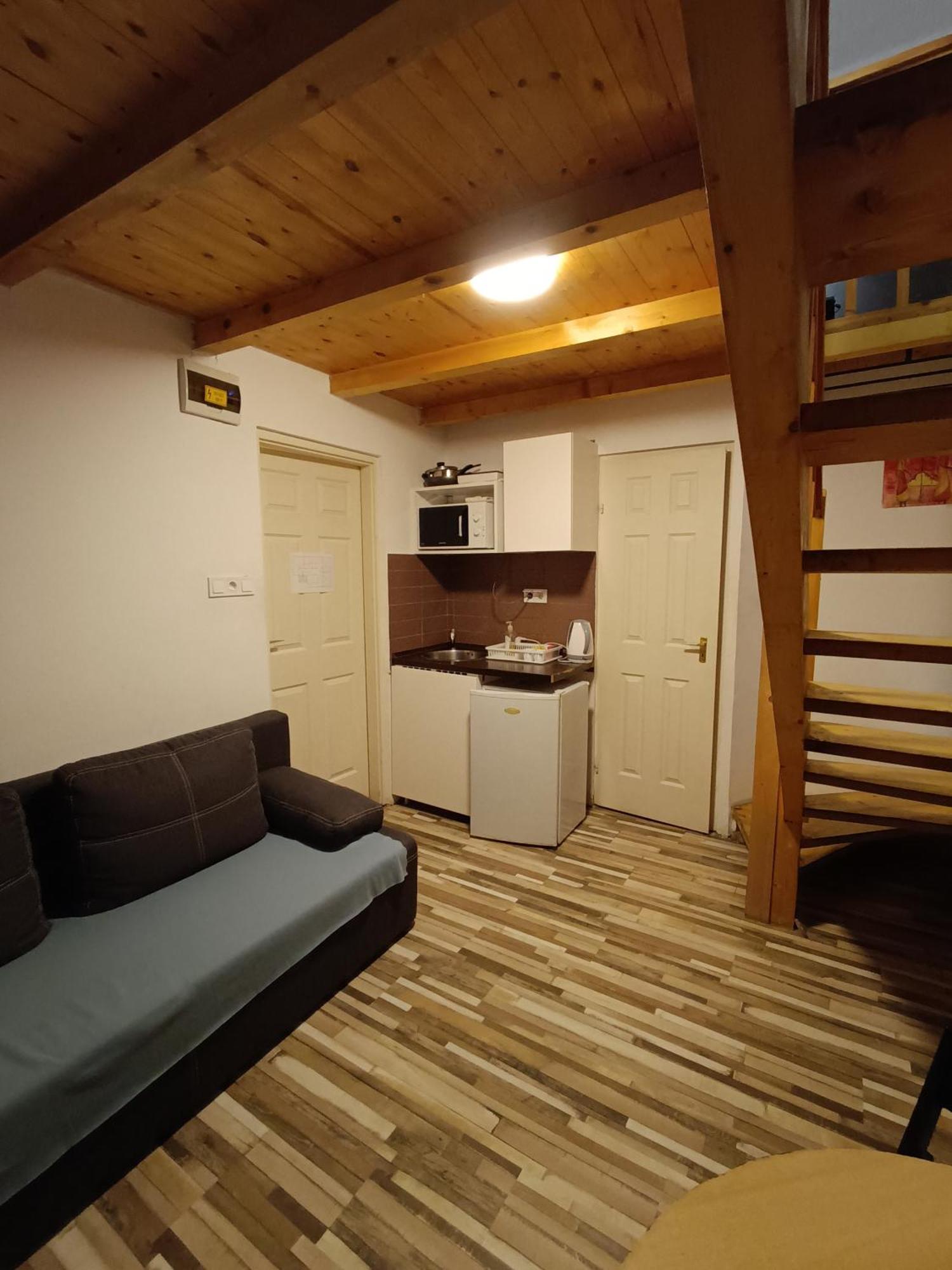 ลิคเท่นสไตน์ อพาร์ตเมนต์ บูดาเปสต์ Apartment ภายนอก รูปภาพ